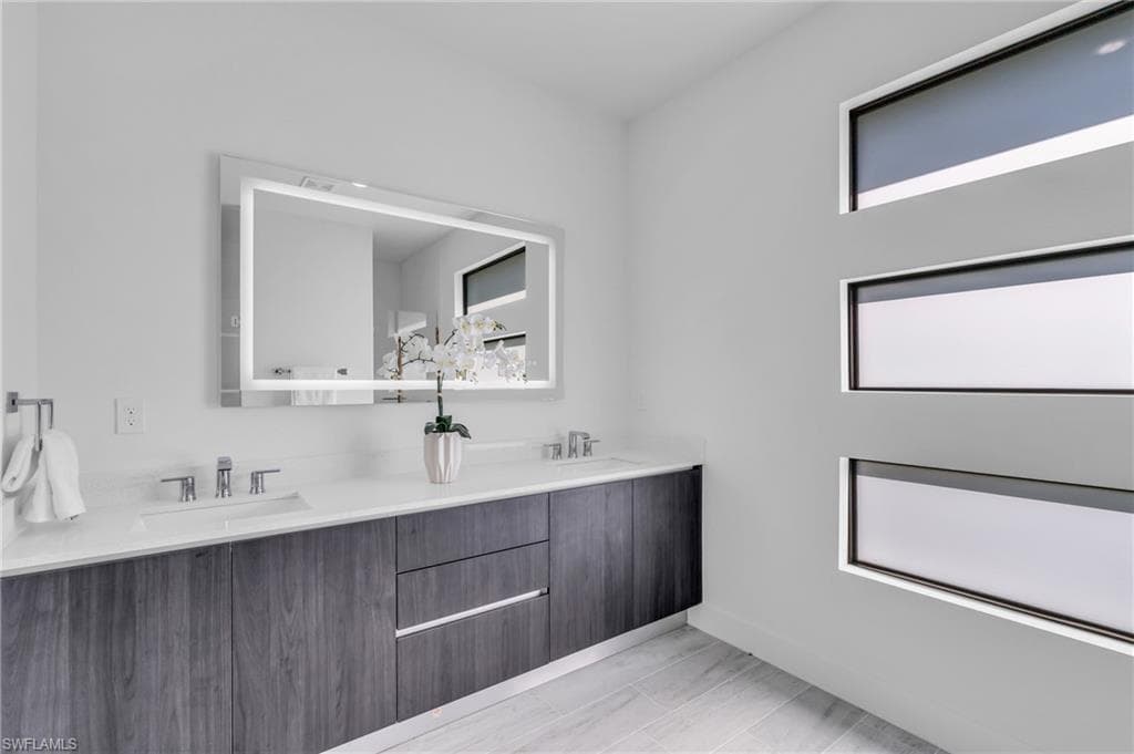 9402 Arrid CIR-18