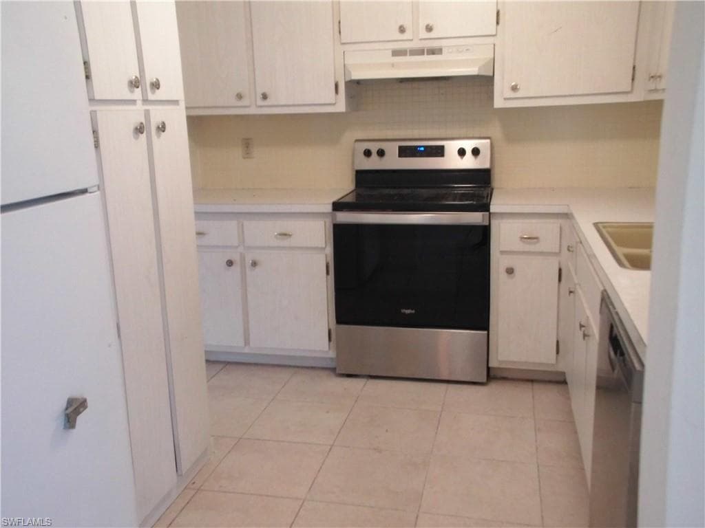 242 S Lake DR-4