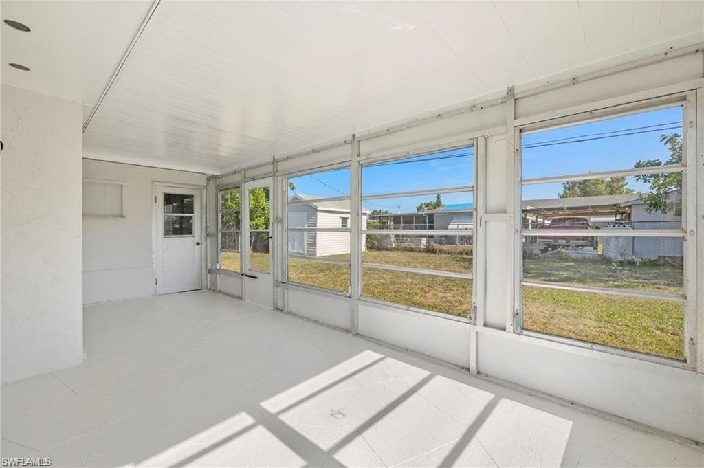 1334 Ellendale CIR-7
