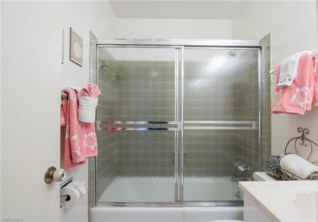 6725 Winkler RD 203C-23