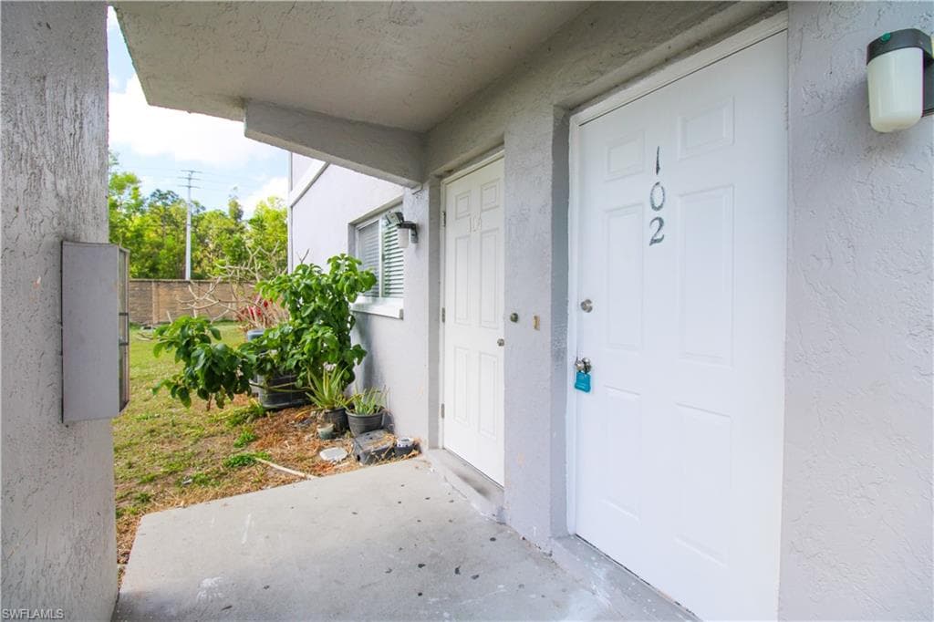 10101 Sandy Hollow LN 102-11
