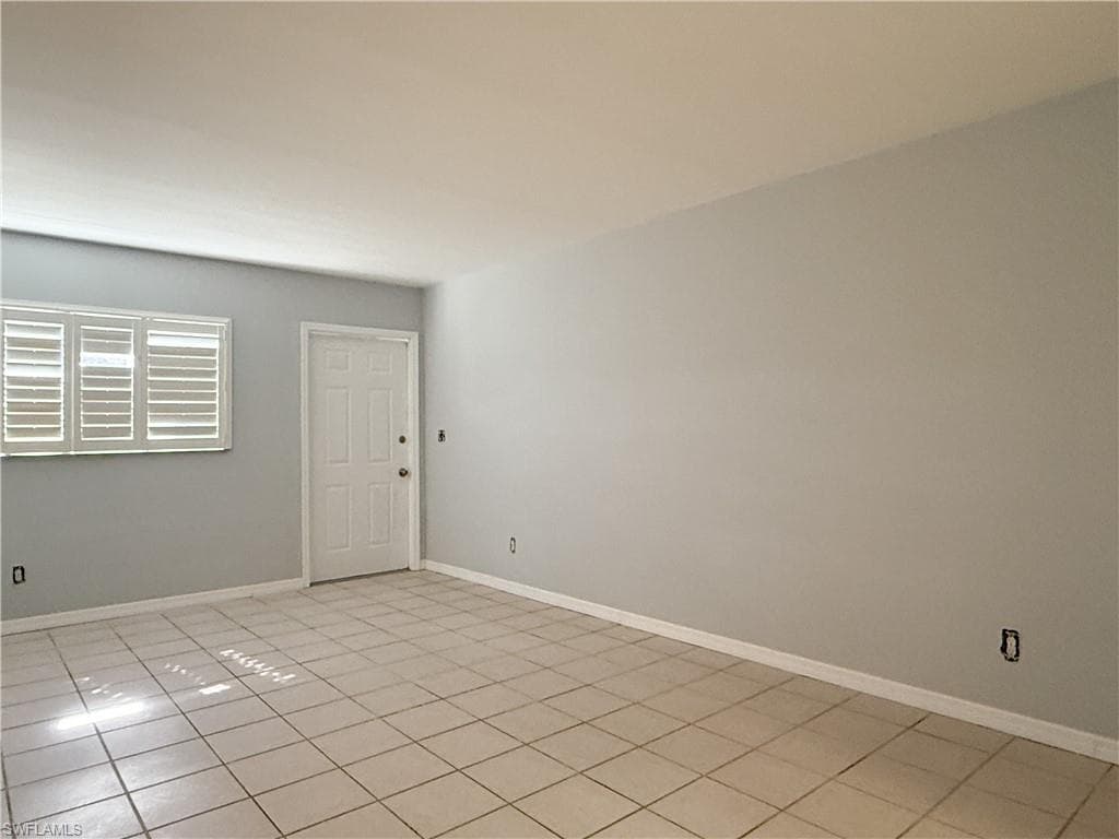 10101 Sandy Hollow LN 102-18
