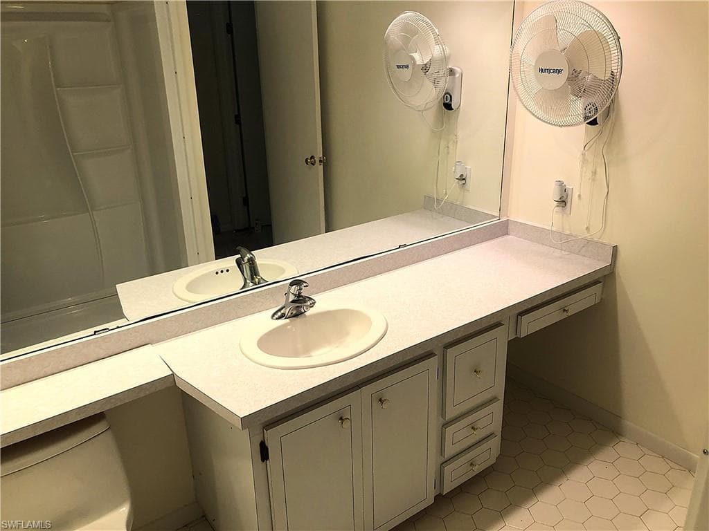 16303 Shoal CT-26