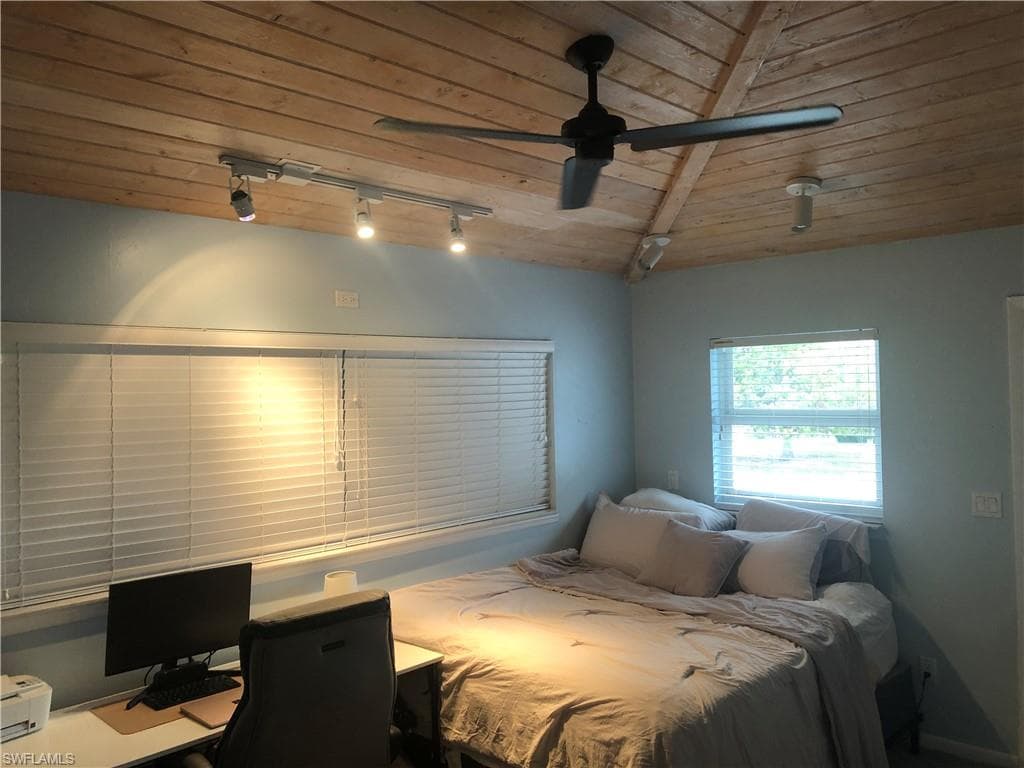 16303 Shoal CT-27