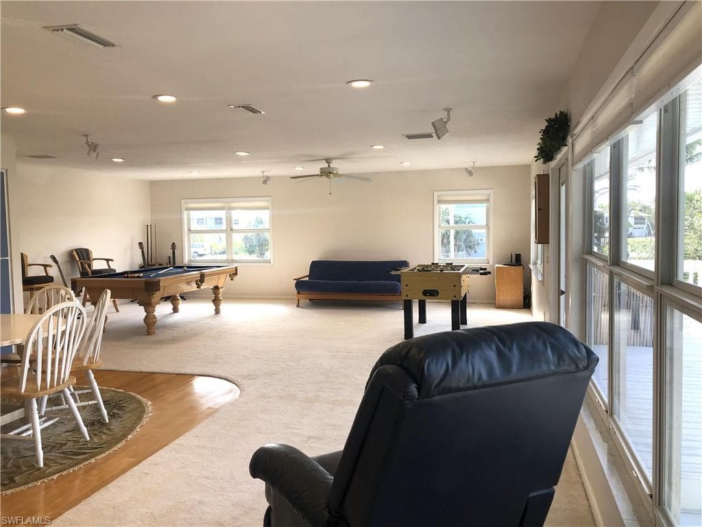 16303 Shoal CT-8