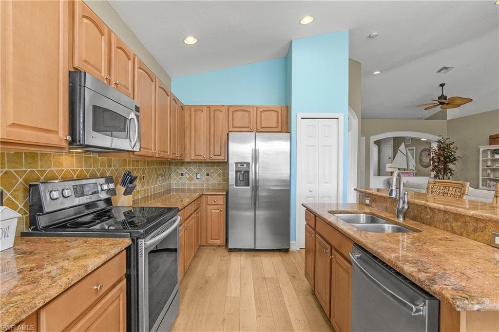 28241 Lisbon CT 3522-6