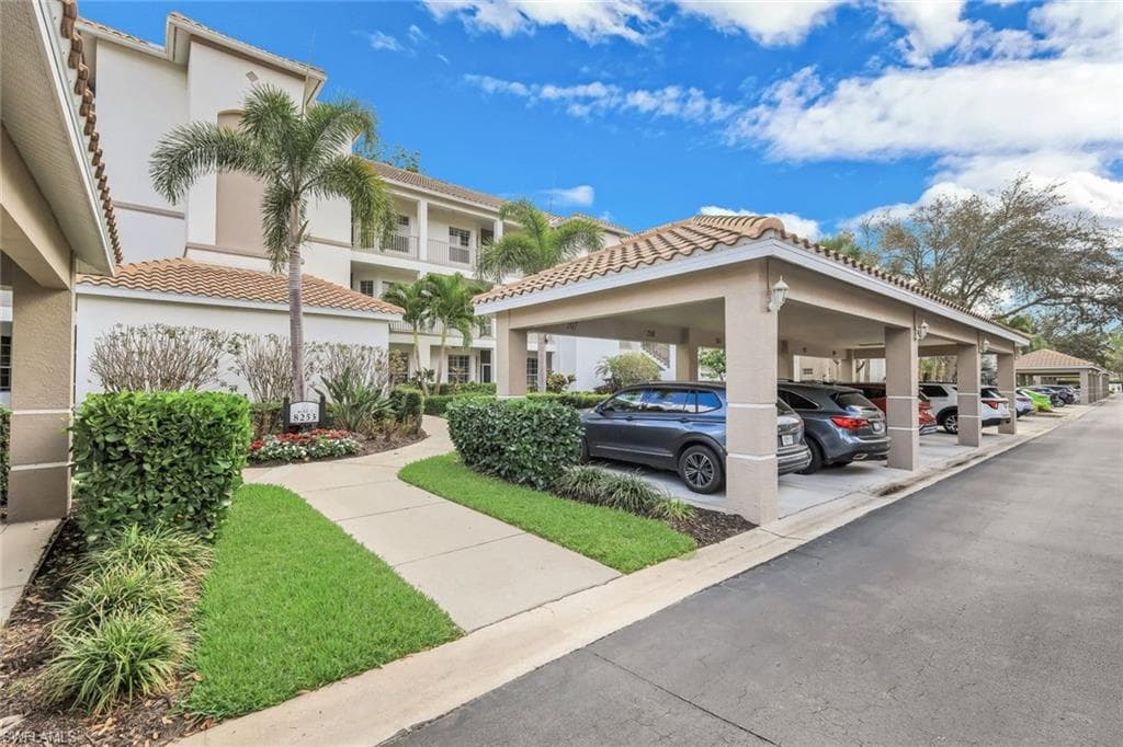 8253 Parkstone PL 206-26