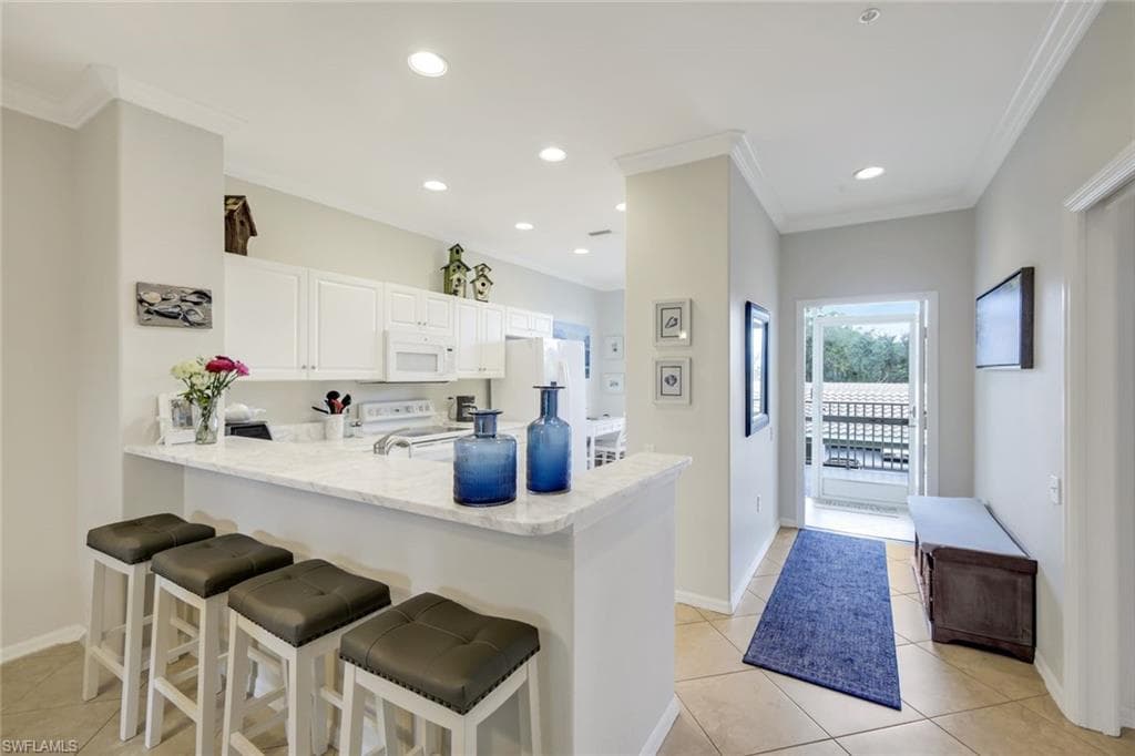 8253 Parkstone PL 206-4