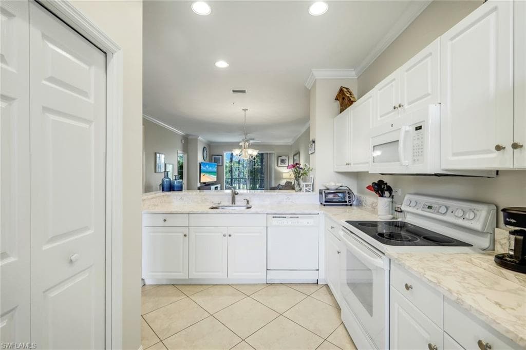 8253 Parkstone PL 206-9