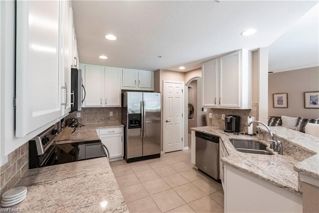 9508 Ironstone TER 102-8