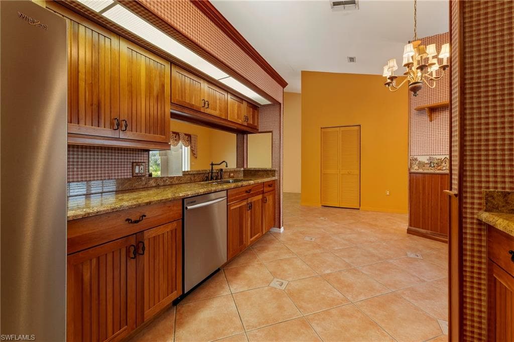 25151 Fairway Dunes CT-4