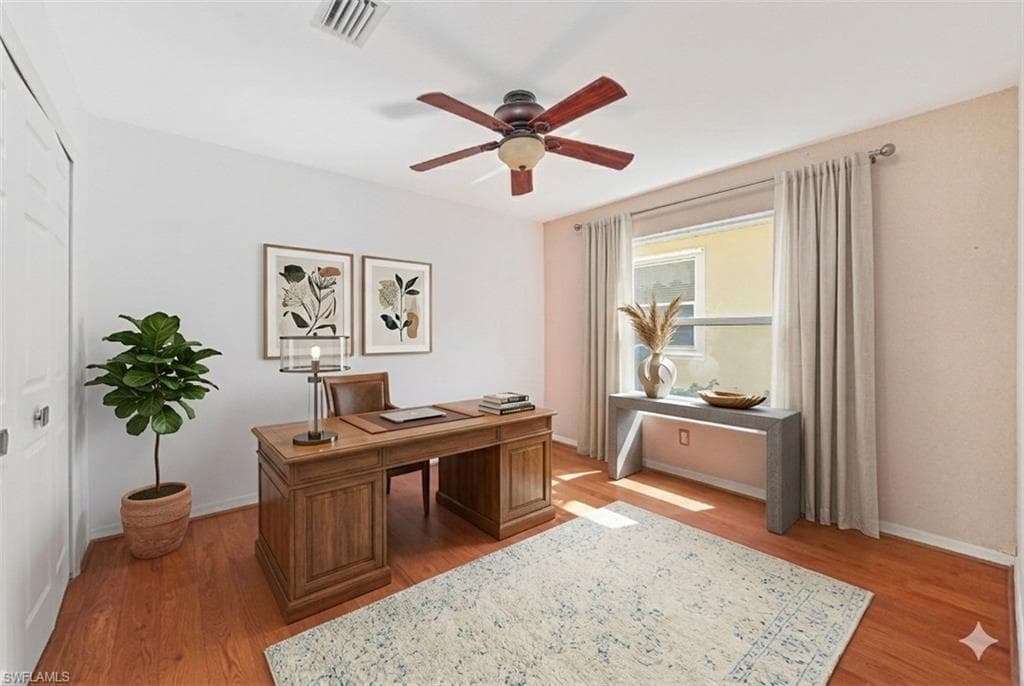 9918 Las Casas DR-22