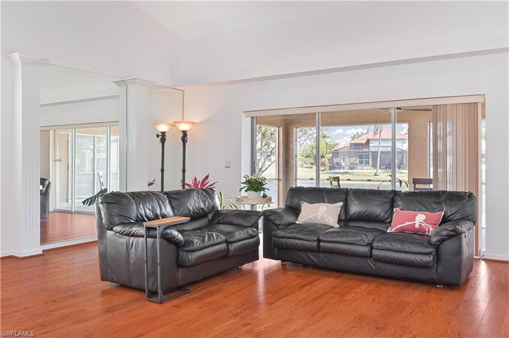 9918 Las Casas DR-9