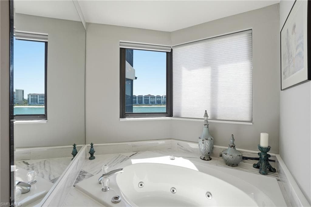309 La Peninsula BLVD 309-25