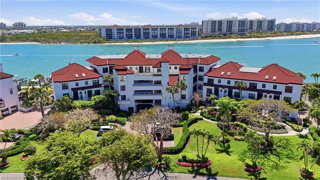 309 La Peninsula BLVD 309-2