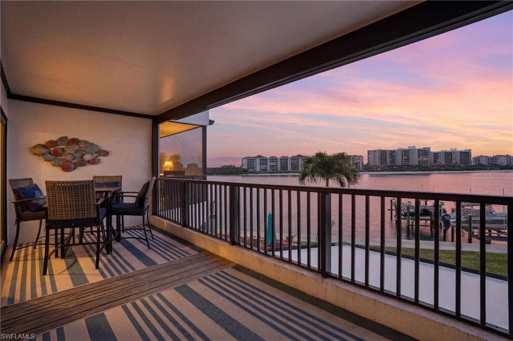 309 La Peninsula BLVD 309-31