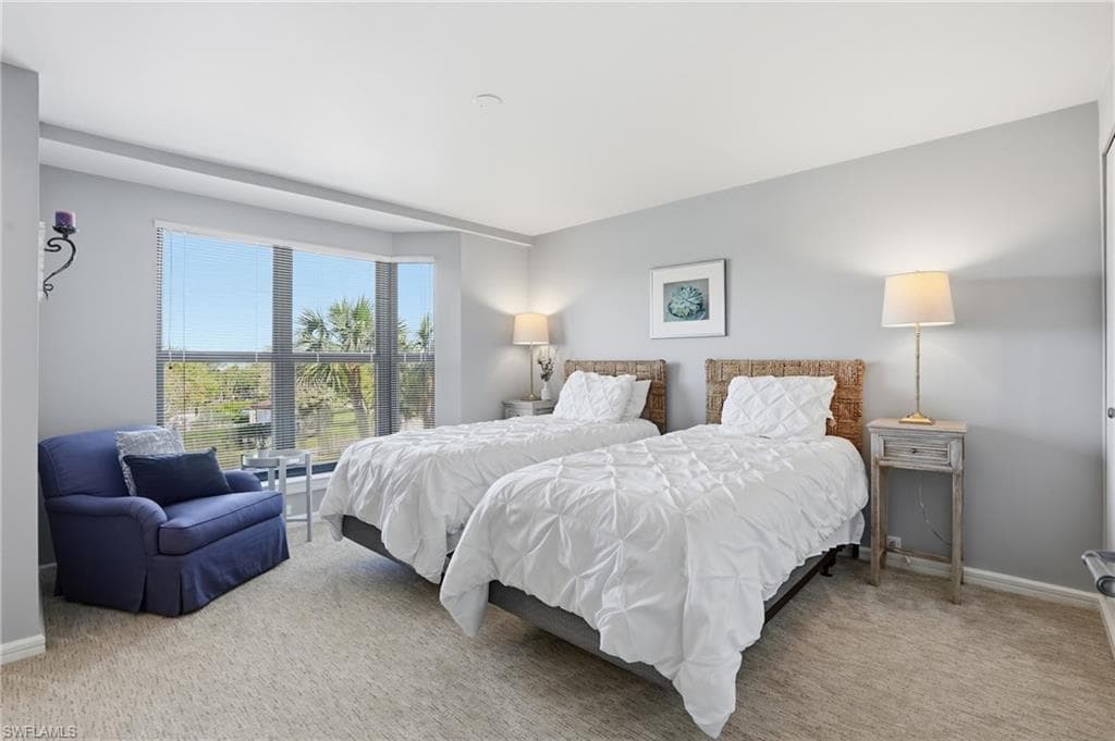 309 La Peninsula BLVD 309-27