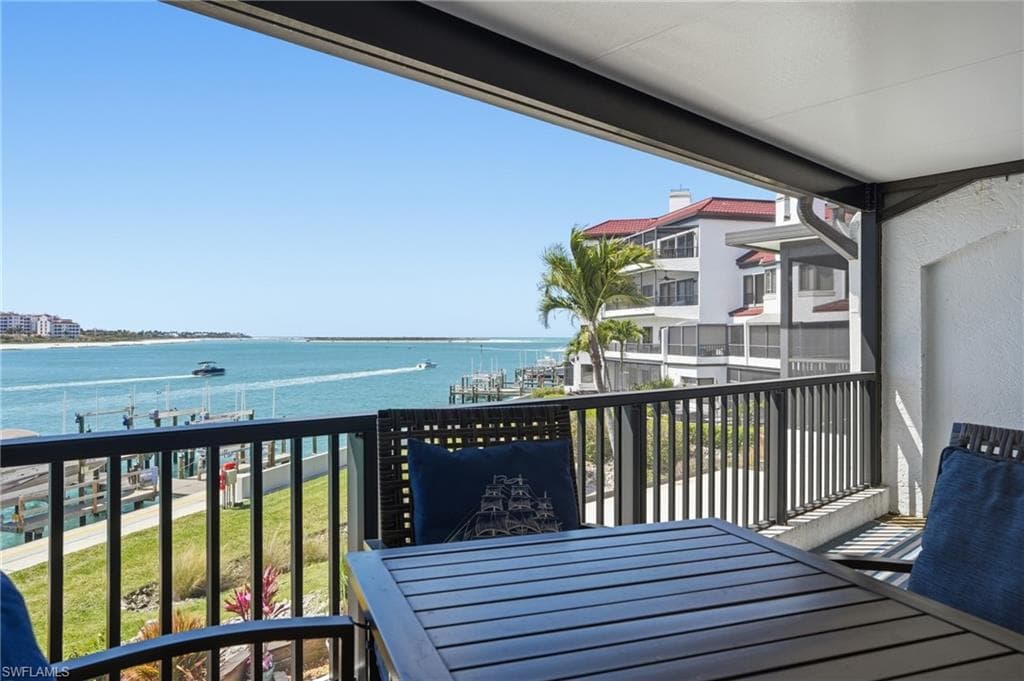 309 La Peninsula BLVD 309-33