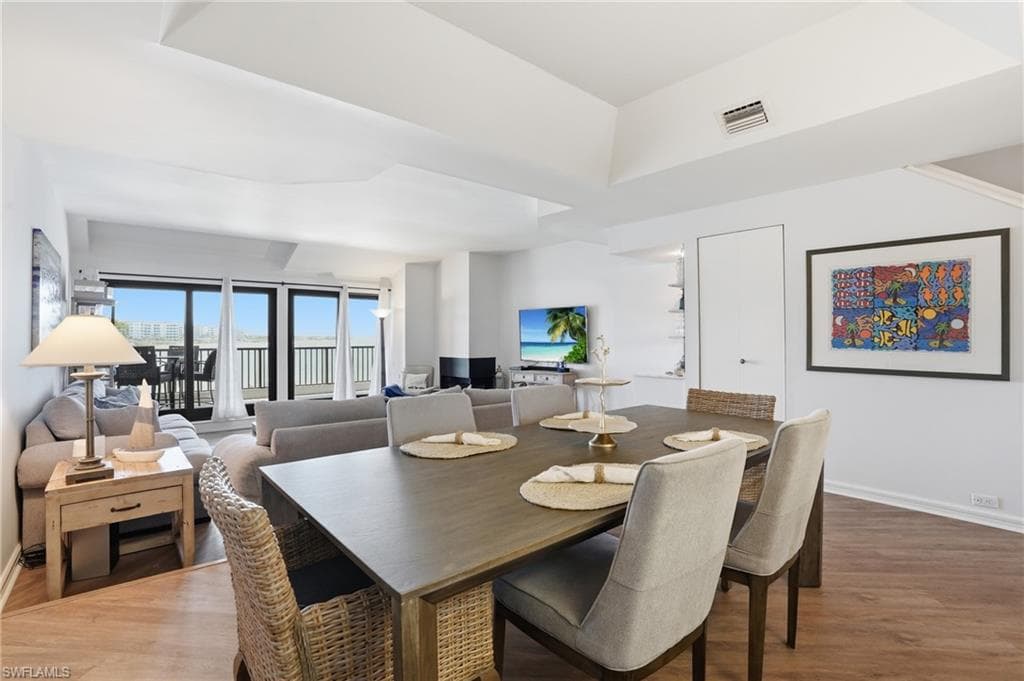 309 La Peninsula BLVD 309-13