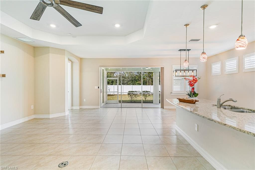 3028 Royal Gardens AVE-5