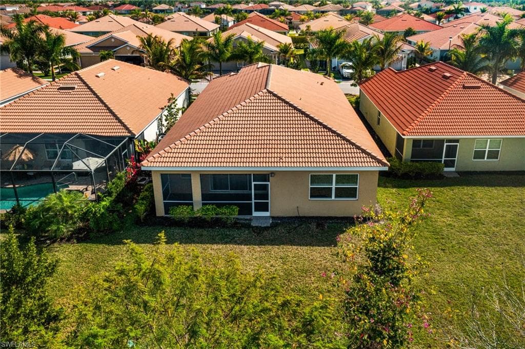 3028 Royal Gardens AVE-41