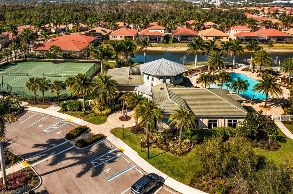 3028 Royal Gardens AVE-45