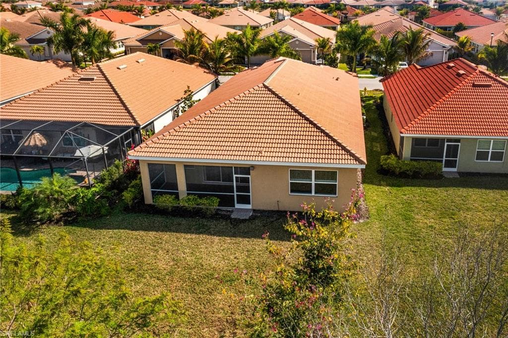 3028 Royal Gardens AVE-42