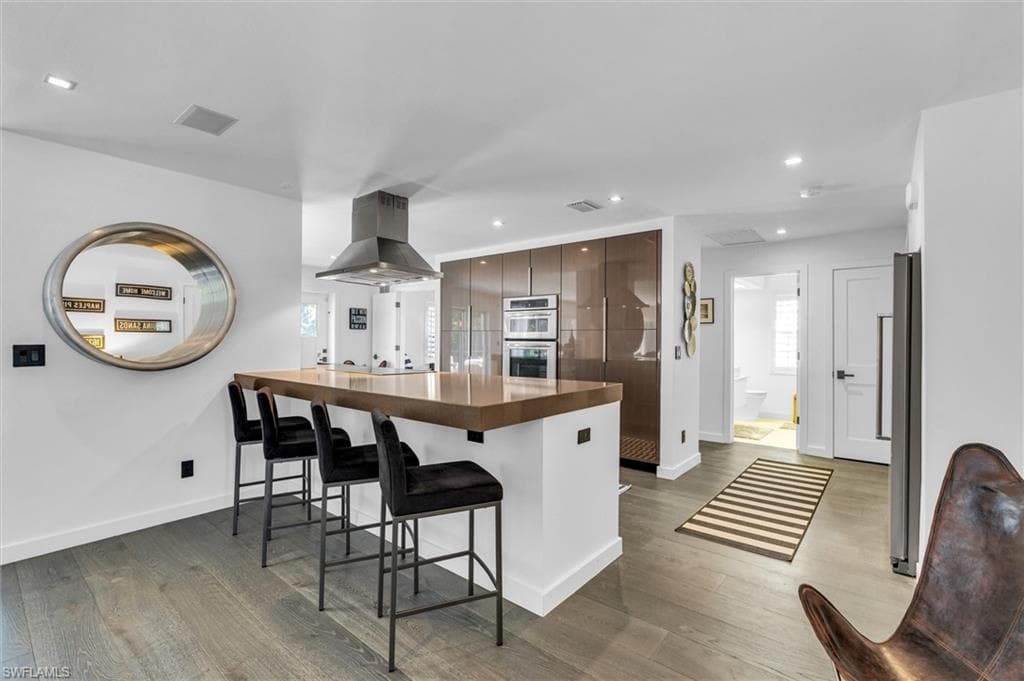 1627 Murex LN-15