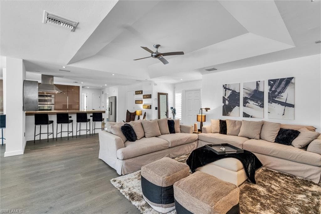 1627 Murex LN-11