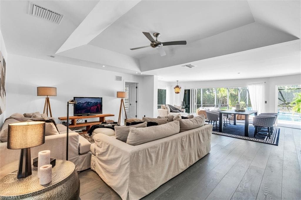 1627 Murex LN-8