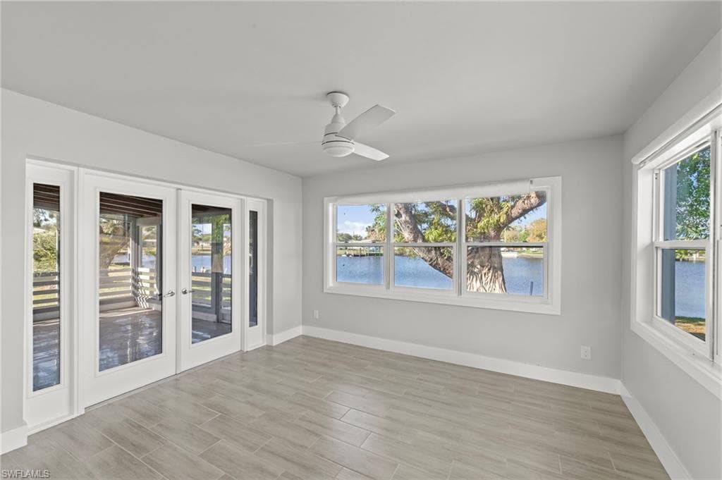 1313 Thompson ST-15