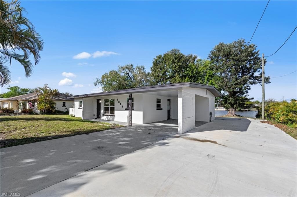 1313 Thompson ST-2