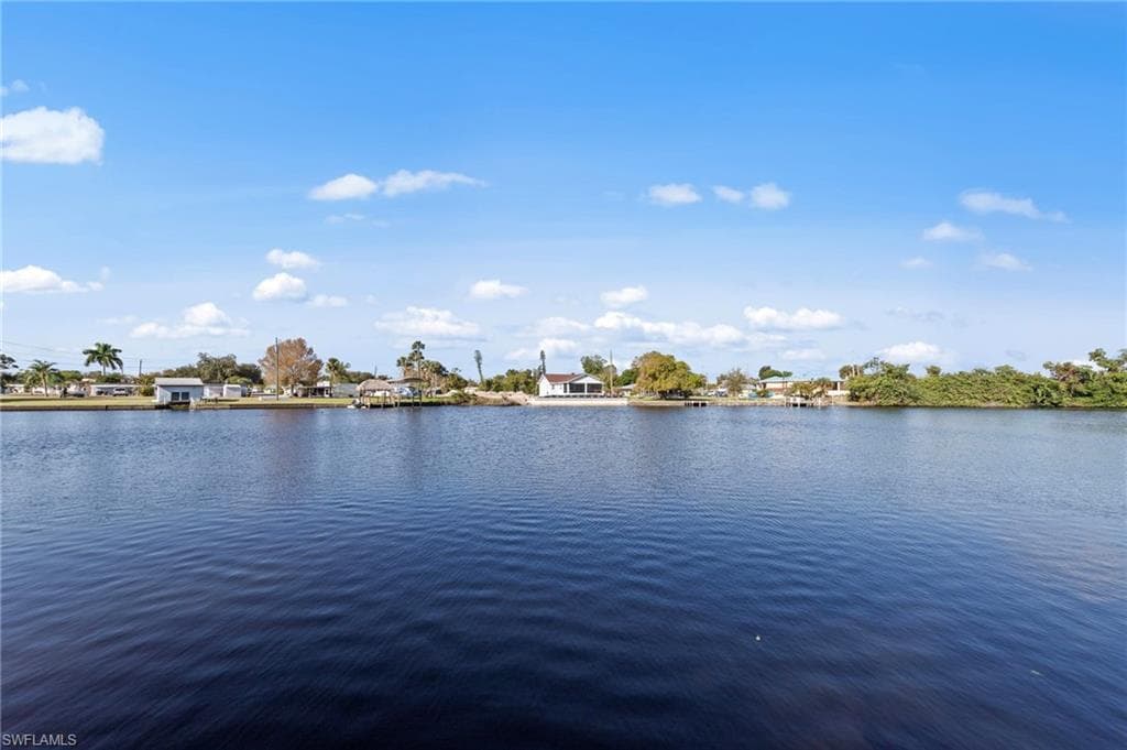 1313 Thompson ST-33