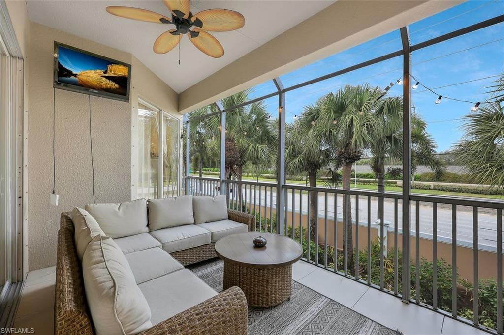 9210 Belleza WAY 204-22