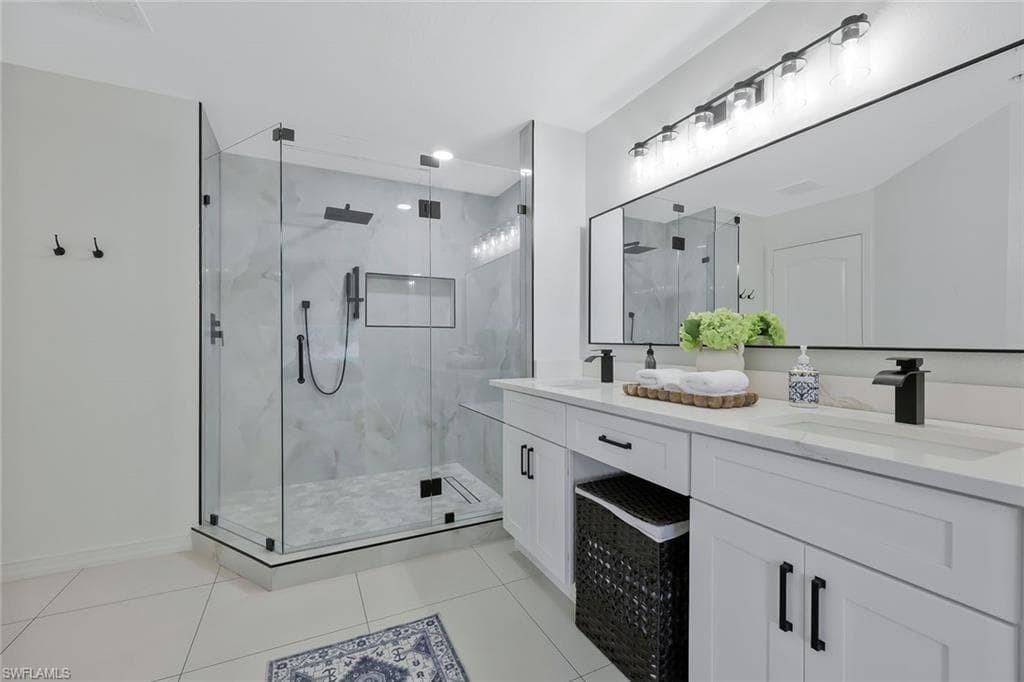 9210 Belleza WAY 204-17