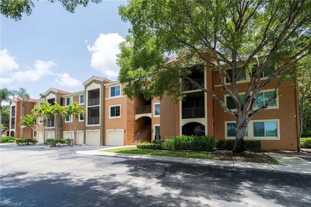 1105 Reserve CT 206-2