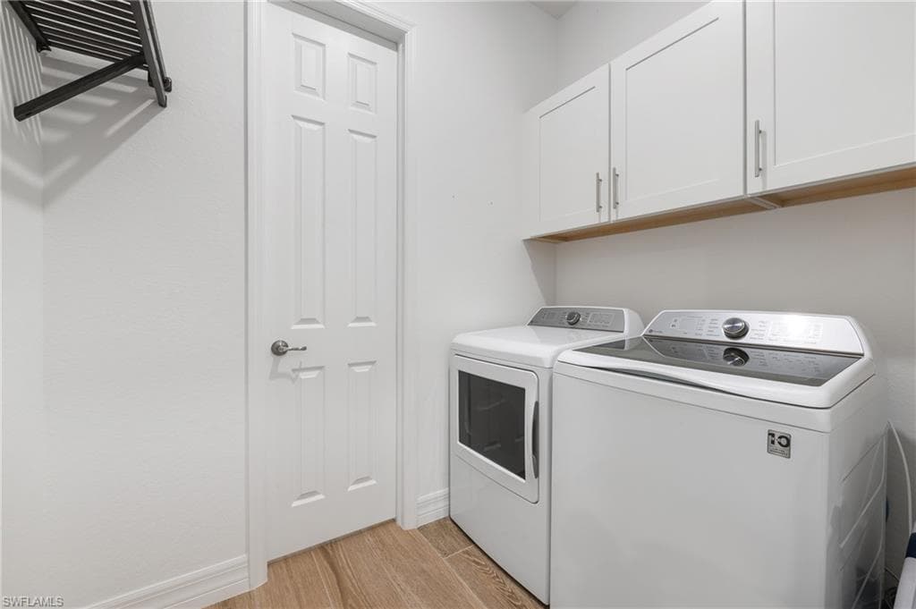 13528 Blue Bay CIR-26