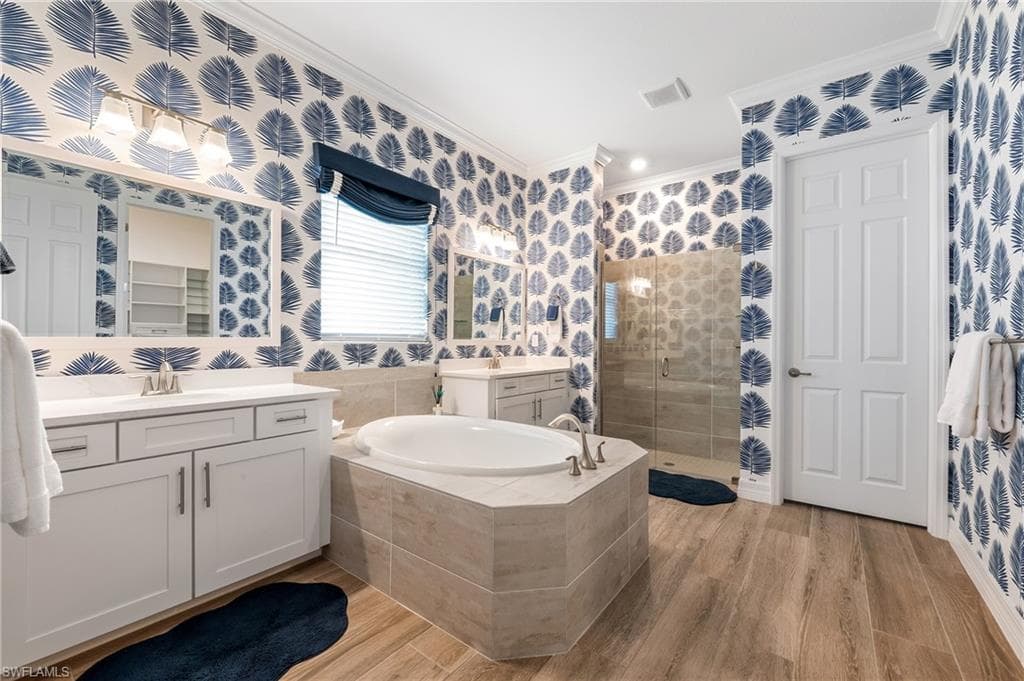 13528 Blue Bay CIR-12