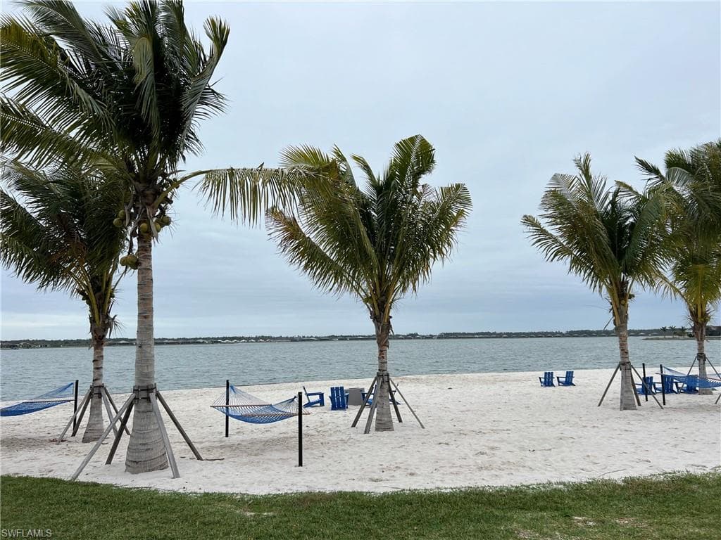 13528 Blue Bay CIR-42