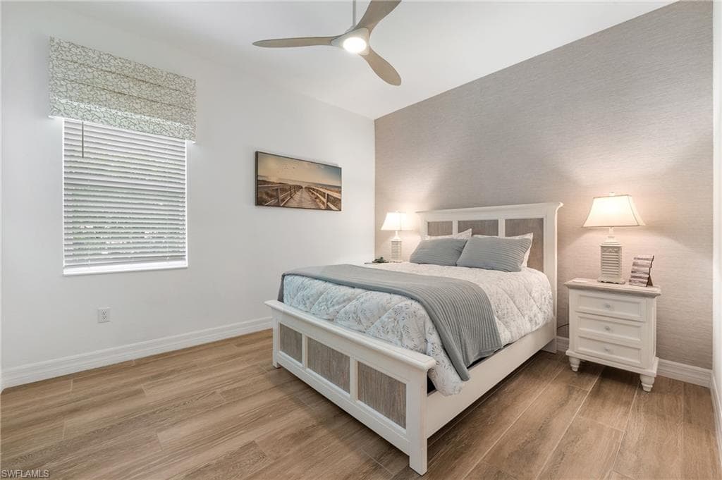 13528 Blue Bay CIR-23