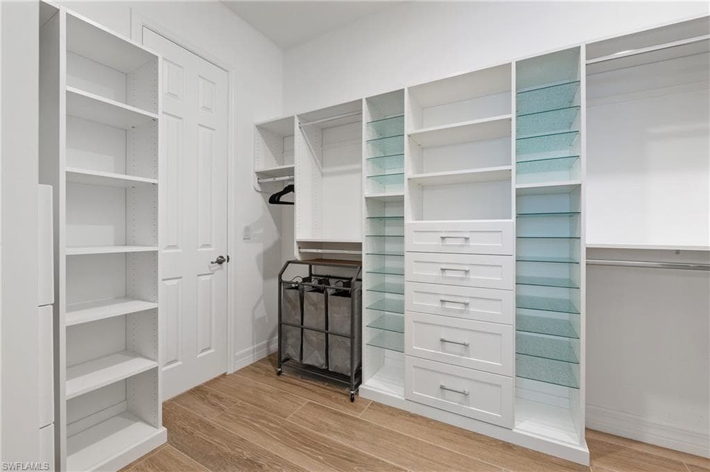 13528 Blue Bay CIR-14