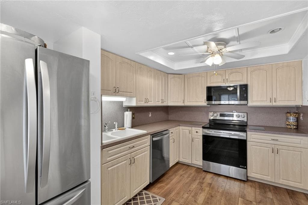 2244 Winkler AVE 301-11