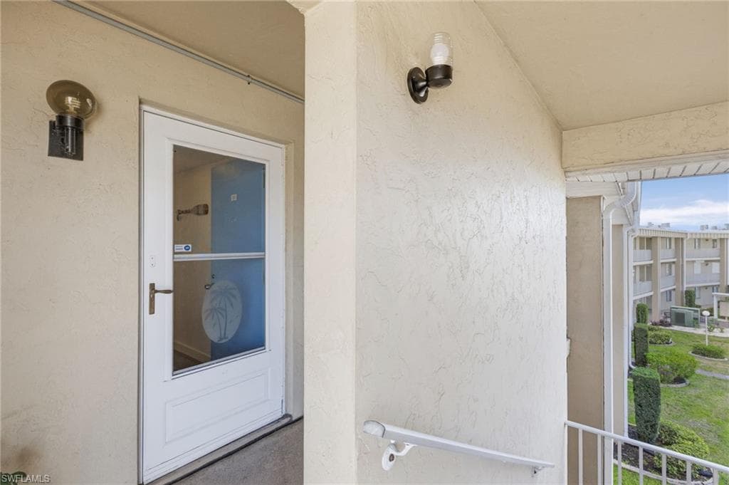 2244 Winkler AVE 301-3