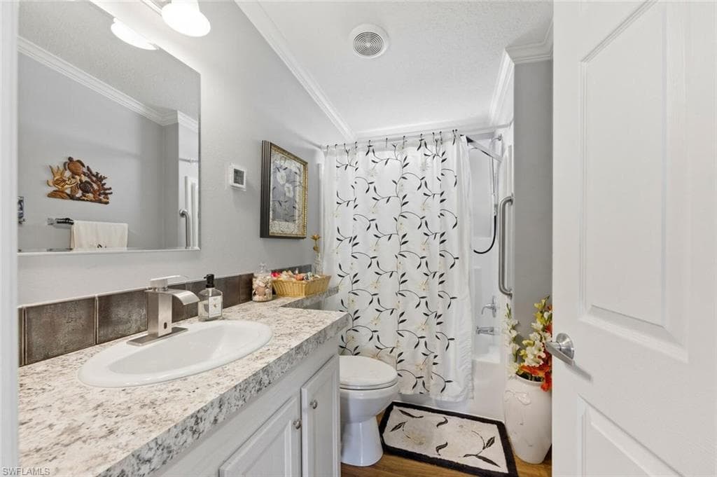 561 Charlemagne BLVD-15