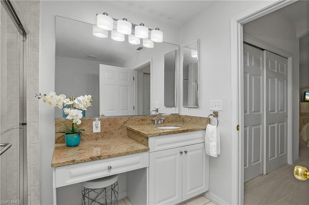 22992 Lone Oak DR-15
