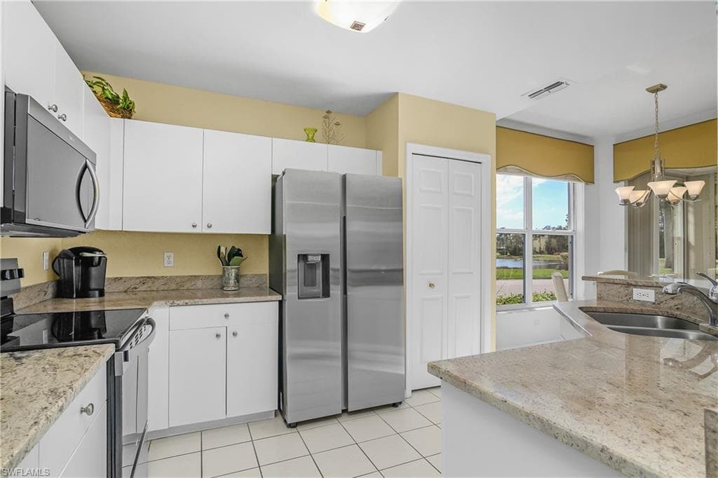 22992 Lone Oak DR-4