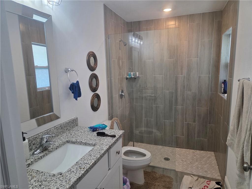 2156 Edison AVE-7