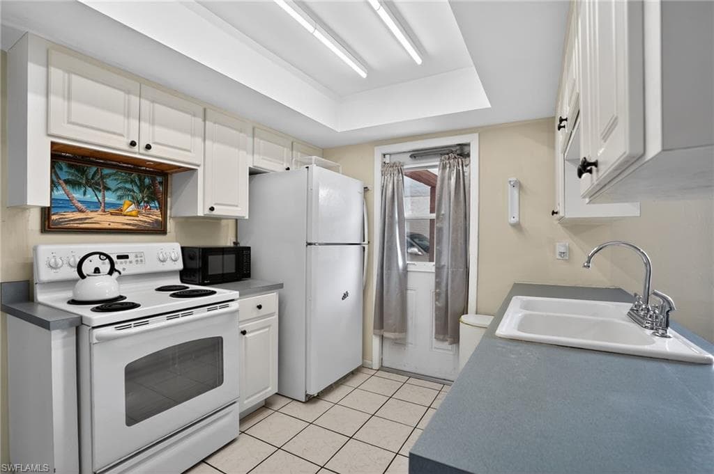 2312 Orange ST-7