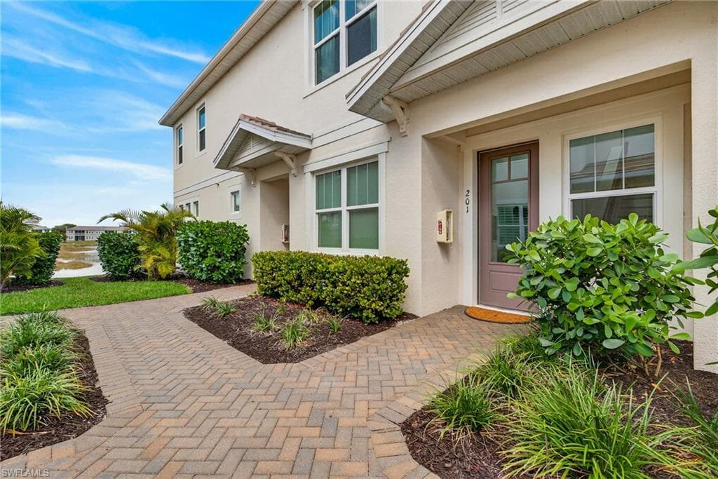 4683 ARBORETUM CIR 201-3