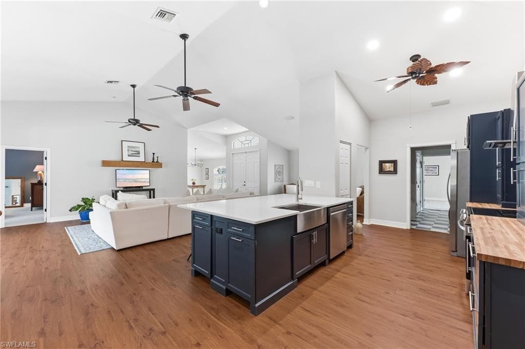 1377 Coconut DR-4